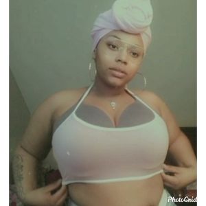 Meet your Posher, Janaee